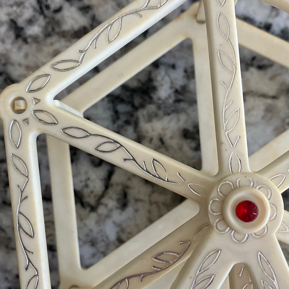 Vintage Ferris Wheel Earring Stand - Picture 7 of 8